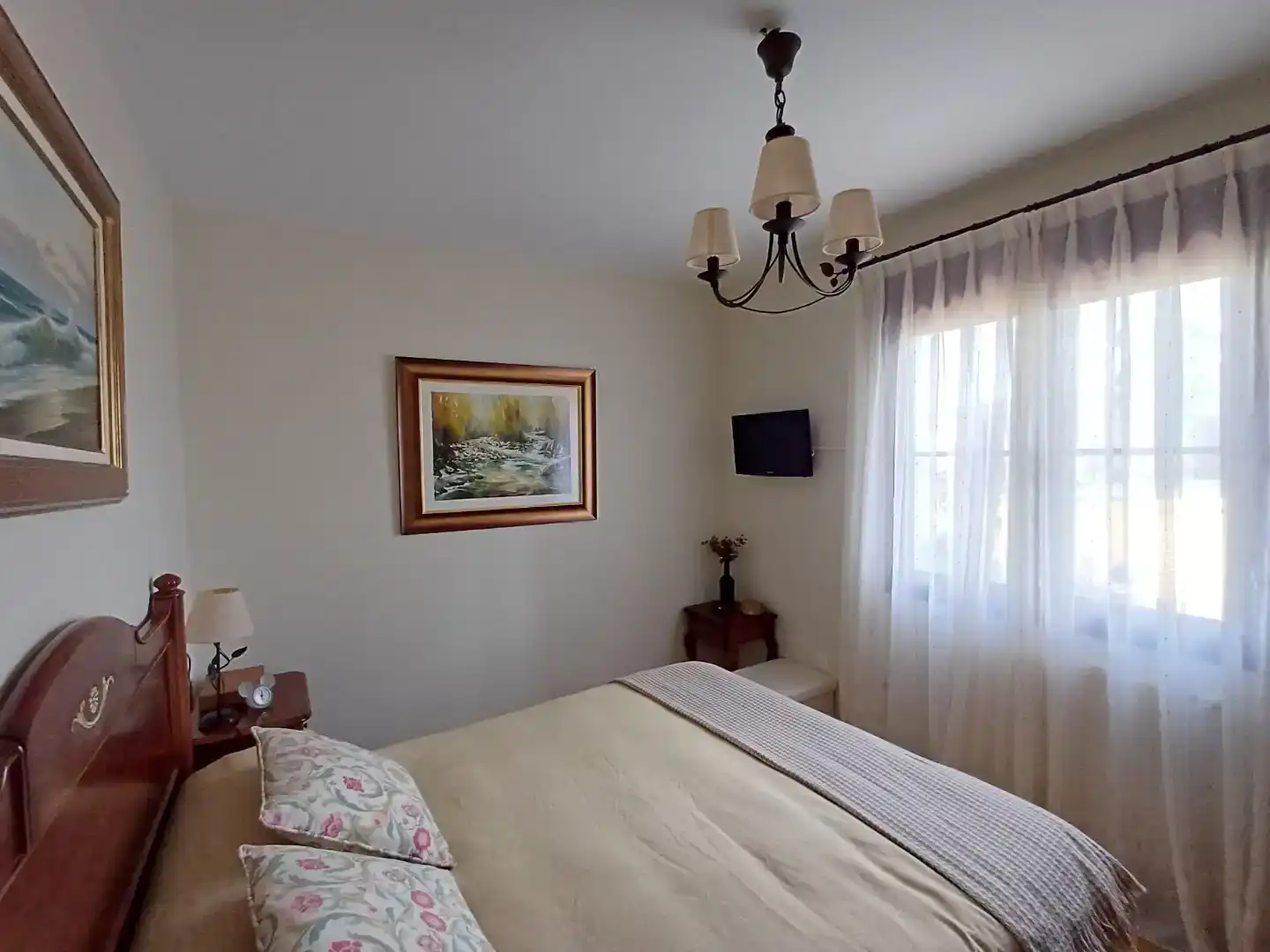 Dormitori de Casa adosada en venda en Valdés - Luarca amb Parquet, Forn i Rentadora