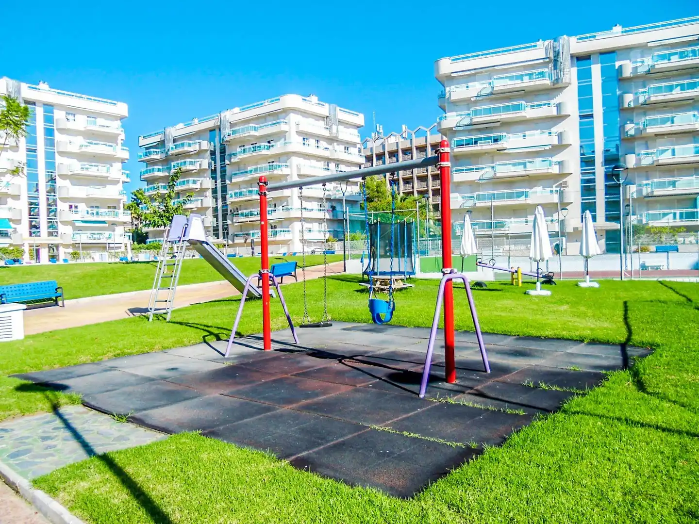 Vista exterior de Piso en venta en Salou con Aire acondicionado, Jardín privado y Terraza