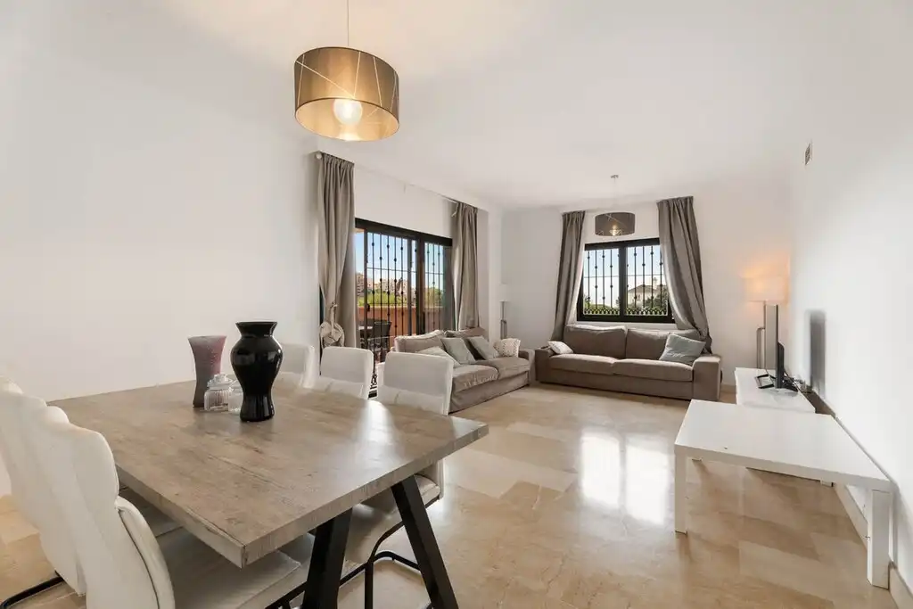 Bajo con piscina en venta en Elviria - Cabopino, imagen 8