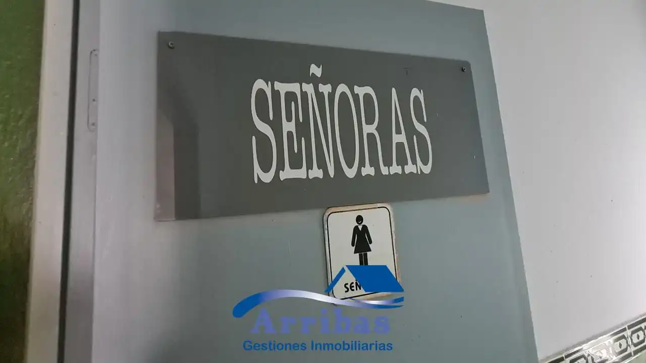 Local en venta en Hormigos con Aire acondicionado y Calefacción