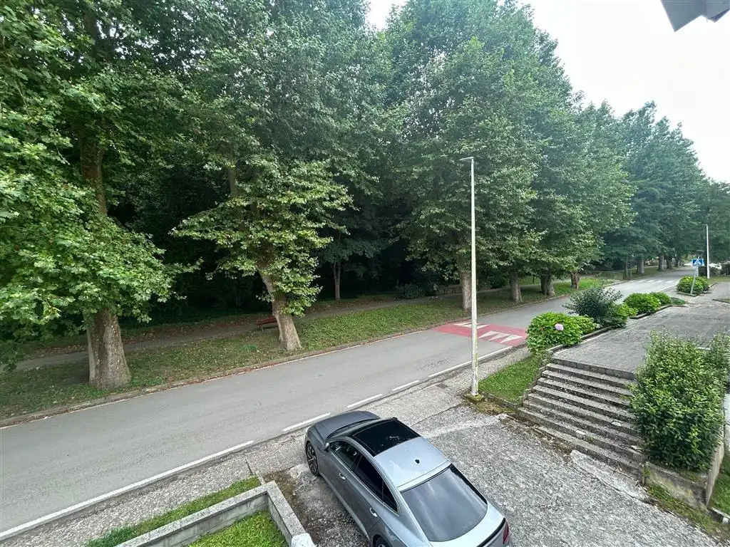 Parking de Piso de alquiler en Val de San Vicente  con Calefacción, Parquet y Amueblado