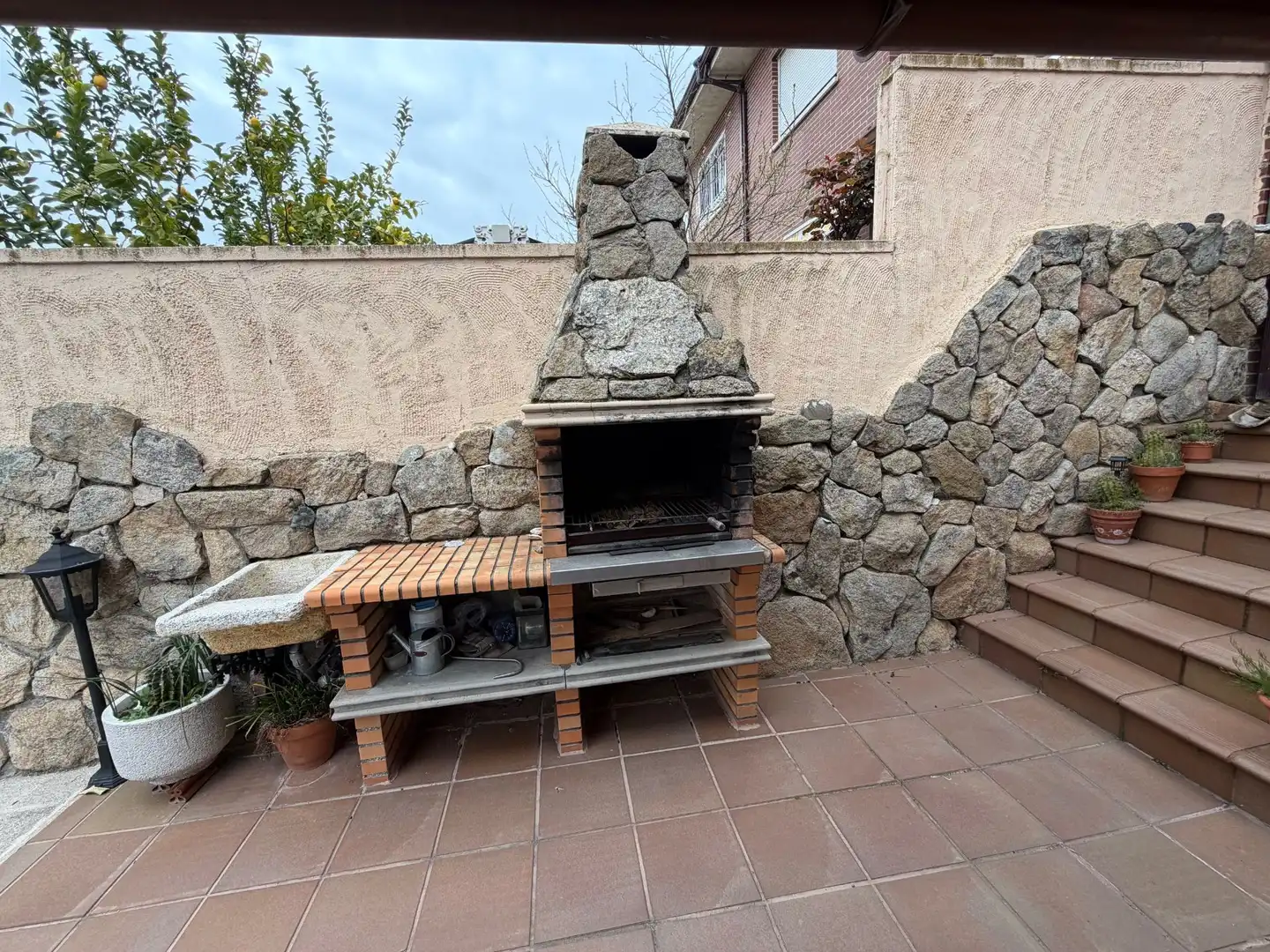 Terraza de Casa adosada en venta en Fuenlabrada con Aire acondicionado, Calefacción y Trastero