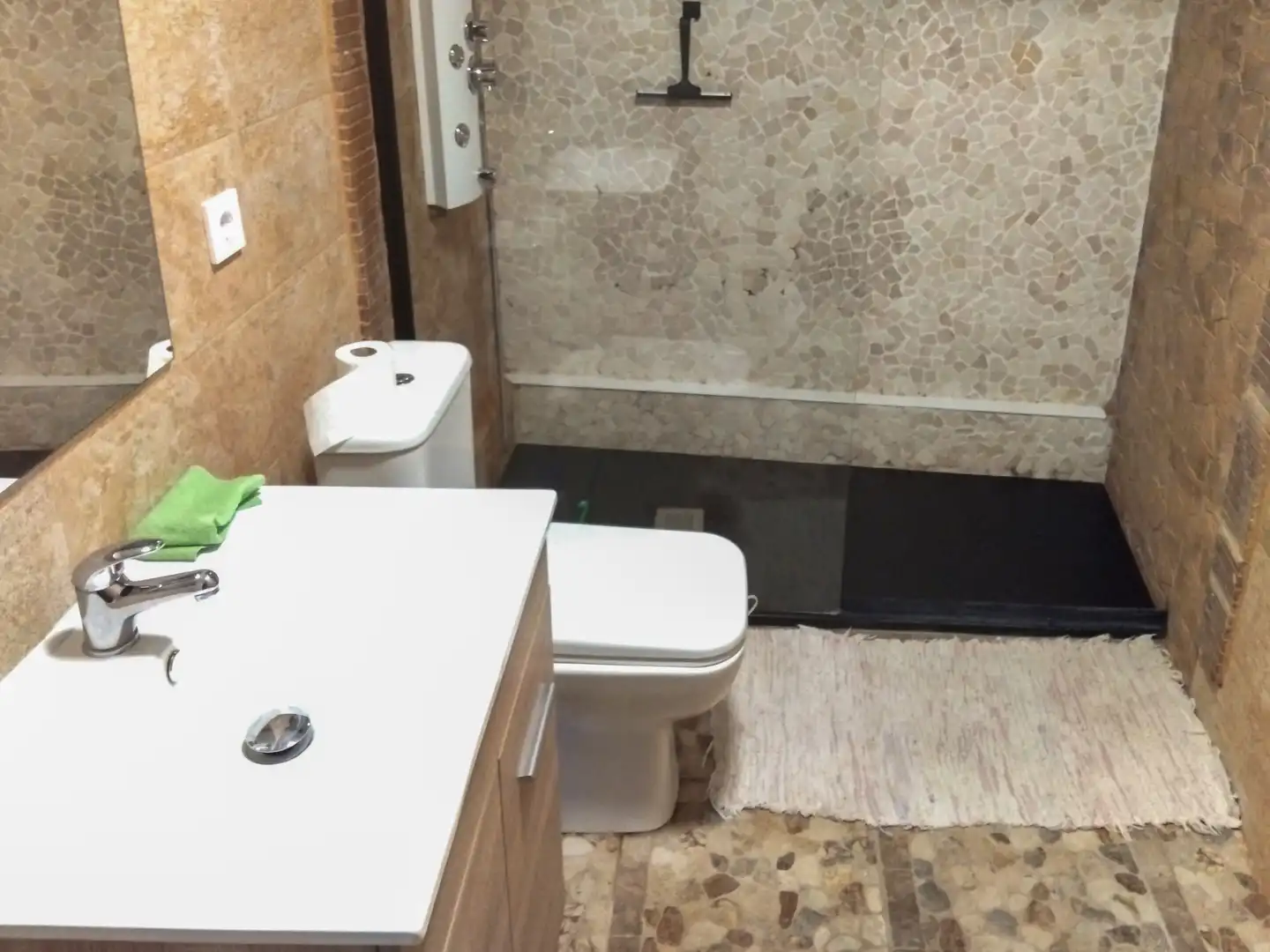 Bathroom of Flat for sale in Forallac  with Internet and Alarm