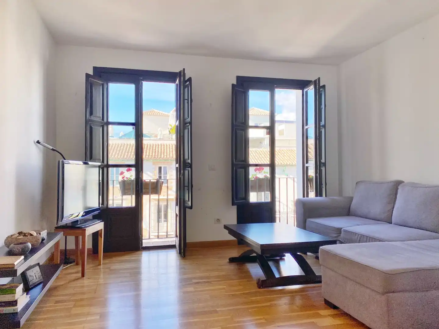Living room of Duplexes for sale in Marbella  with Air Conditioner, Parquet flooring and Furnished