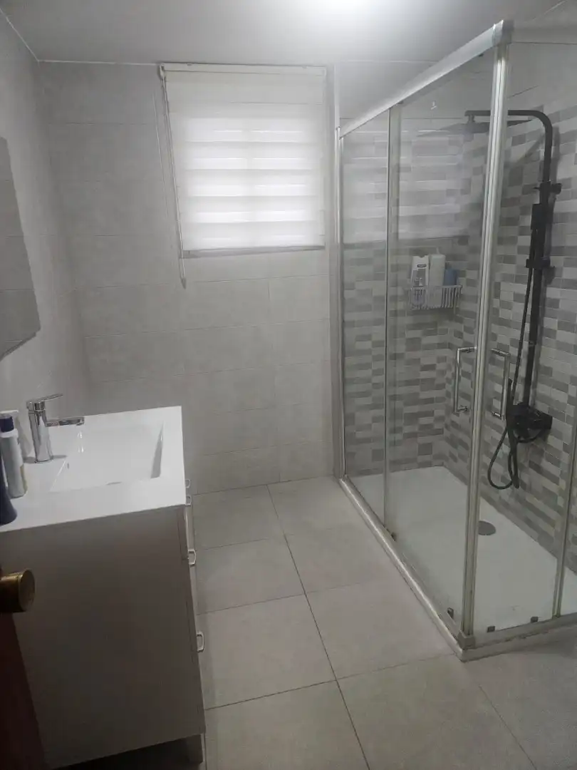 Bathroom of Flat for sale in Almoines  with Air Conditioner, Oven and Balcony