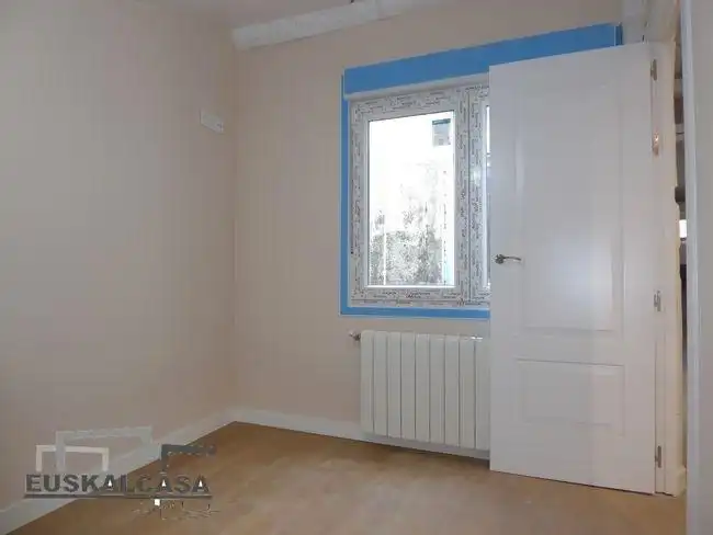 Bedroom of Flat for sale in Bilbao   with Heating and Terrace