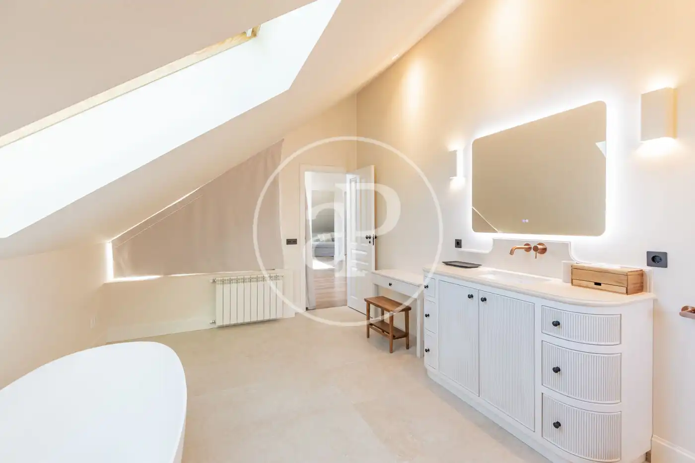 Bathroom of Houses for rent in Madrid  with Air Conditioner, Heating and Private garden
