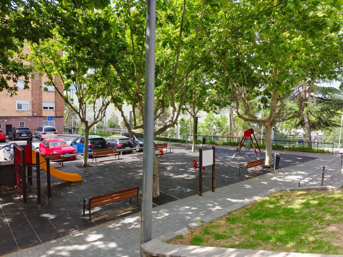 Außenansicht von Wohnung zum Verkauf in Montornès del Vallès mit Heizung