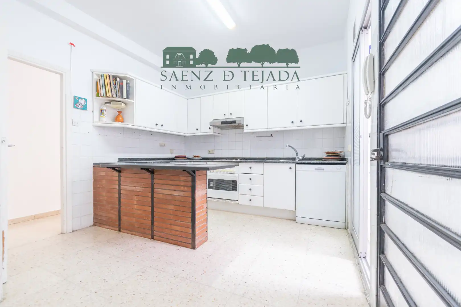 Kitchen of Flat for sale in Sevilla  with Terrace