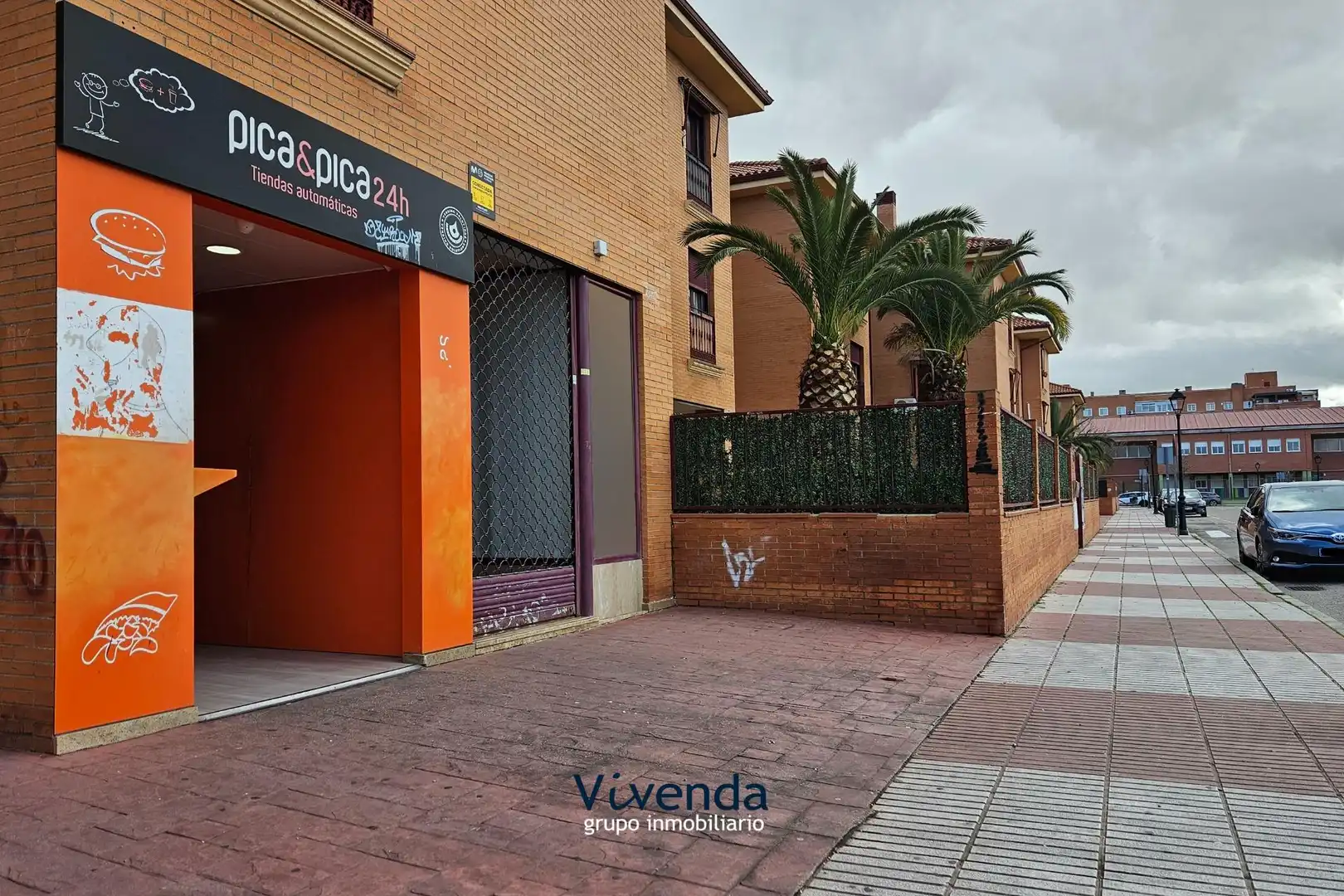 Vista exterior de Local en venda en Humanes de Madrid amb Aire condicionat