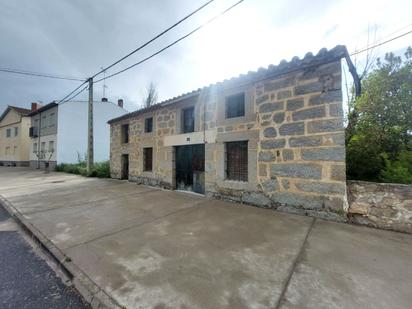 Vista exterior de Casa o xalet en venda en Muñogalindo