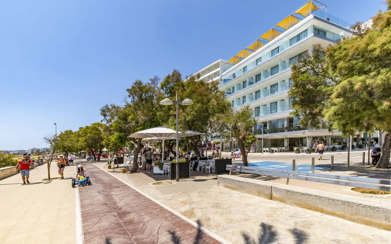 Apartments for sale in Cala Millor