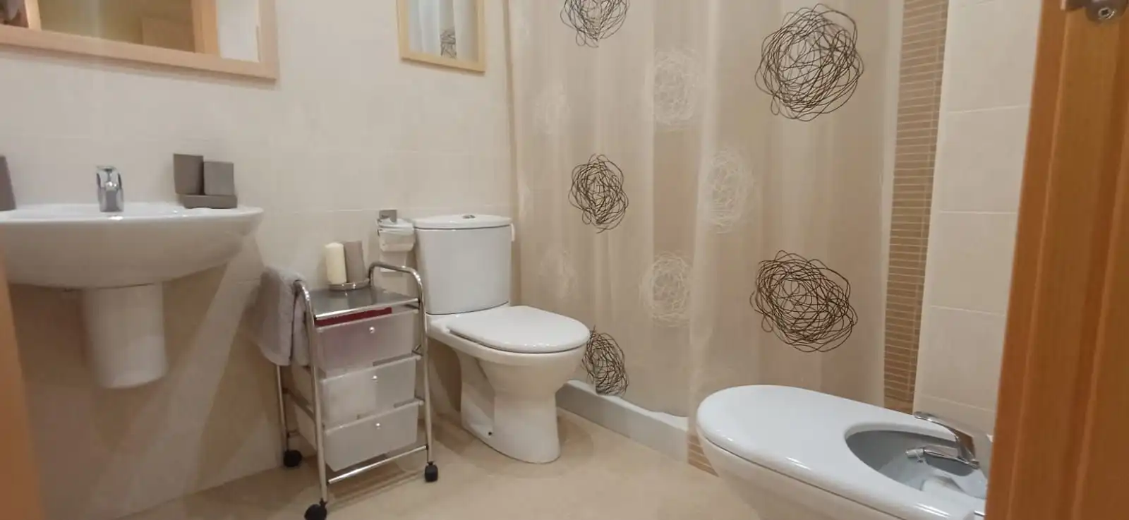 Bathroom of Flat for sale in Lleida  with Air Conditioner, Heating and Storage room
