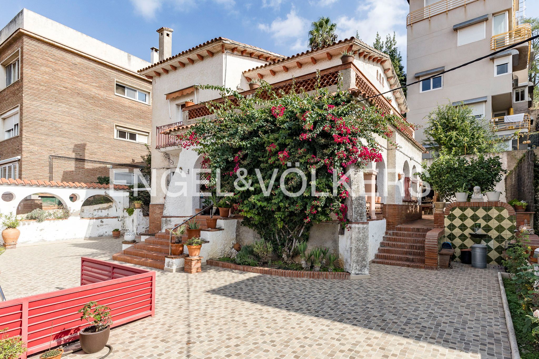 Exterior view of House or chalet for sale in  Barcelona Capital  with Heating, Private garden and Terrace