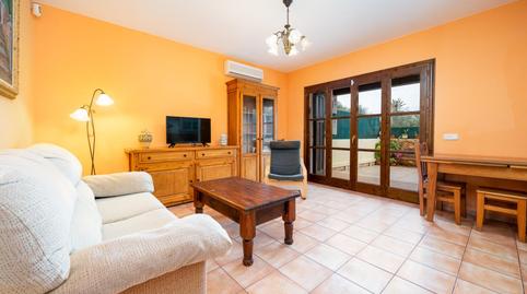 Foto 3 de Casa adosada en venta en Carrer de F. Juníper Serra, Es Llombards, Santanyí