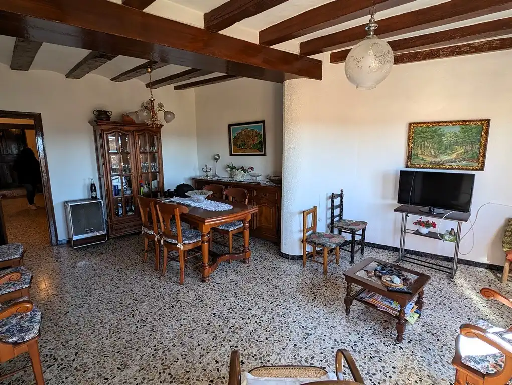 Menjador de Casa o xalet en venda en Horta de Sant Joan amb Jardí privat, Terrassa i Moblat