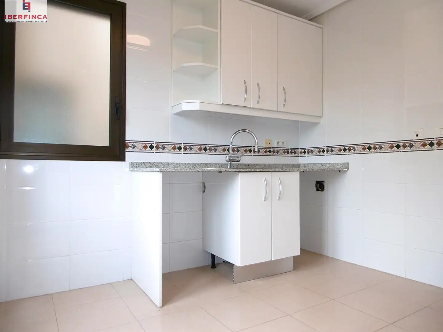 Kitchen of Flat for rent in Valladolid  with Heating, Terrace and Storage room