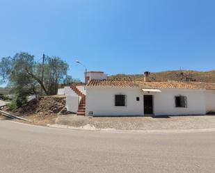 Vista exterior de Casa adosada en venda en Viñuela