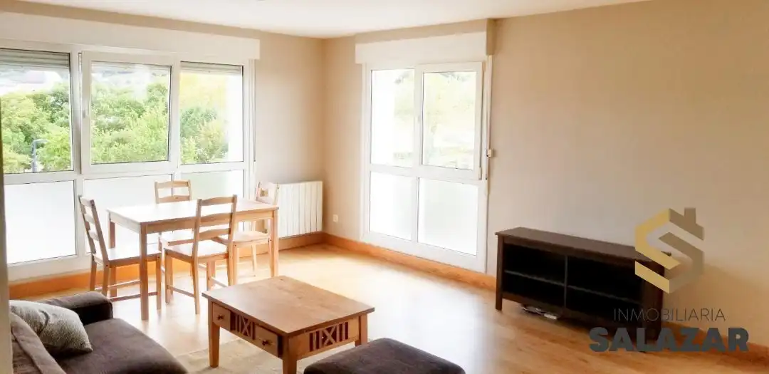 Wohnzimmer von Wohnung zur Miete in Urduliz mit Heizung und Möbliert
