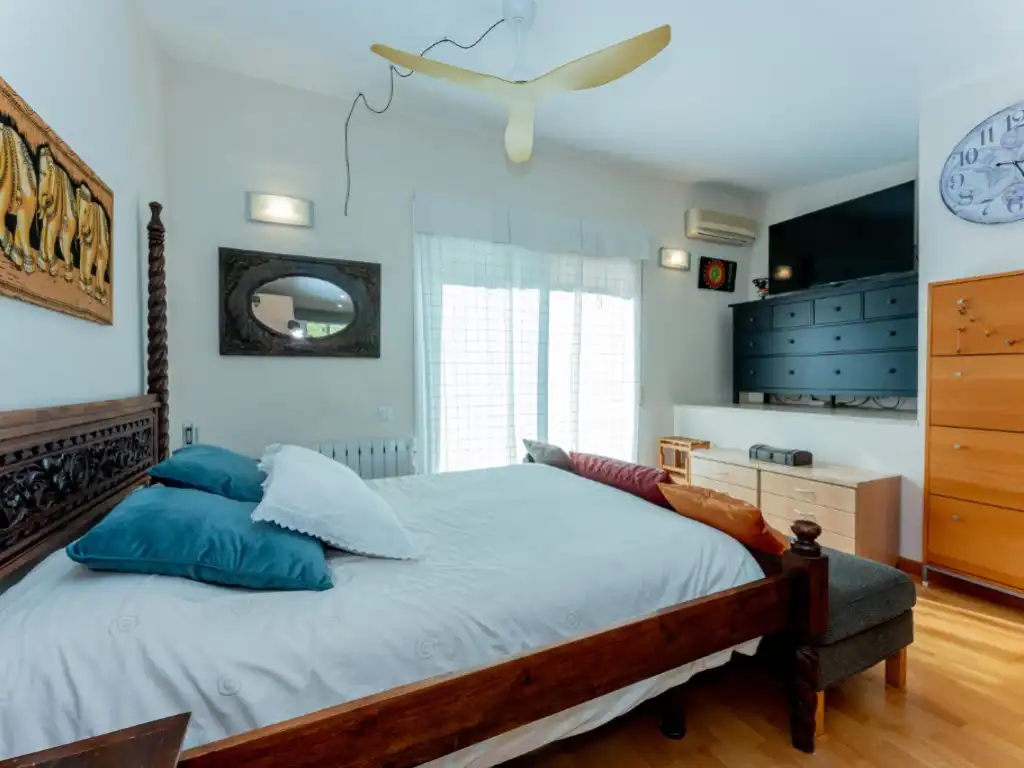 Bedroom of Houses for sale in Sitges