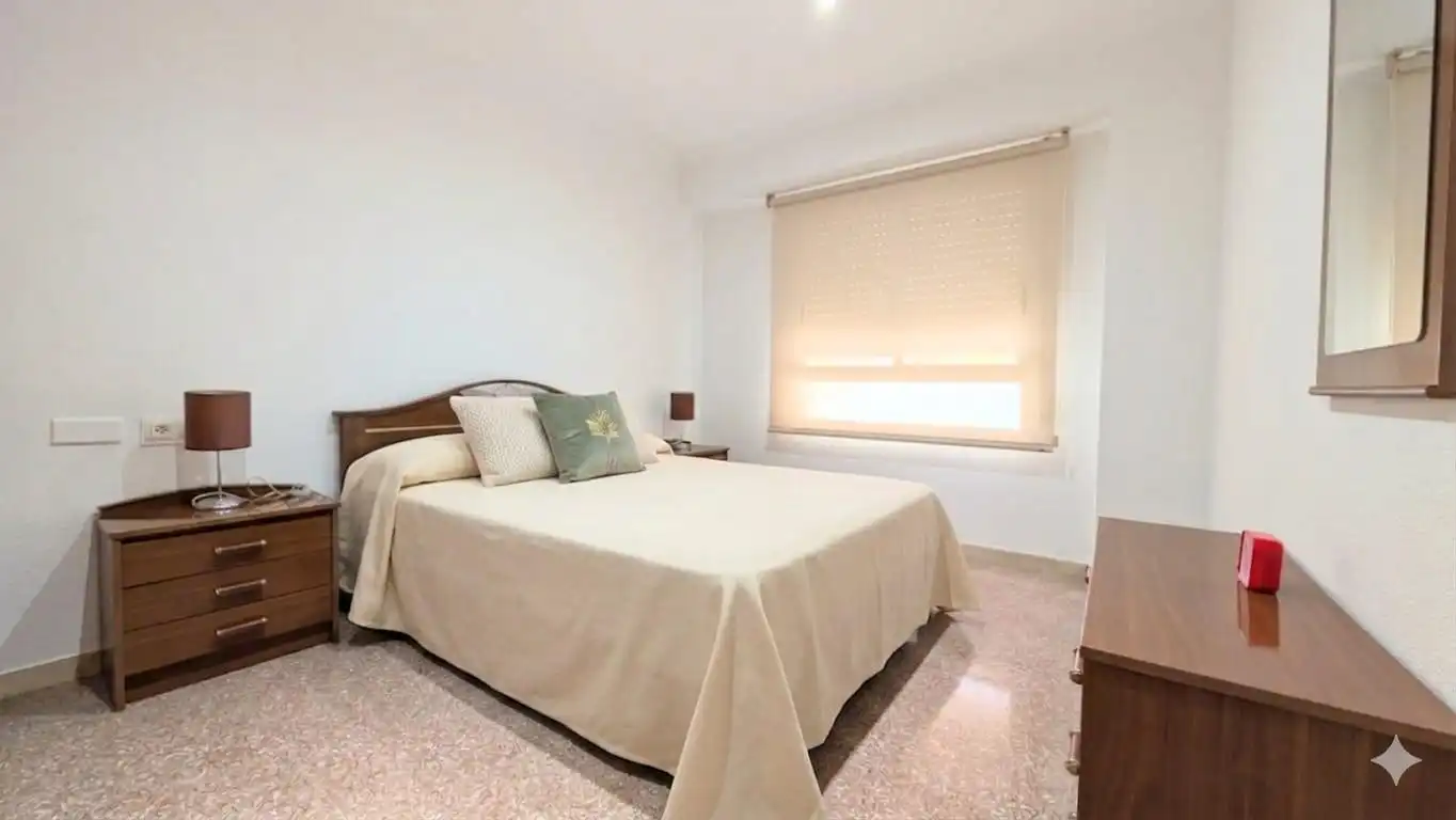 Habitación de Planta baja de alquiler en Elche / Elx con Amueblado
