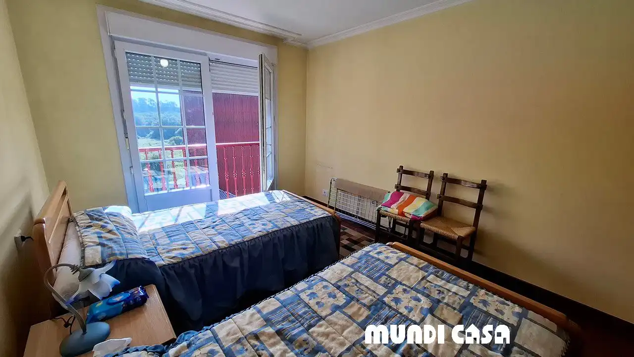 Dormitori de Pis en venda en Boiro amb Traster i Balcó
