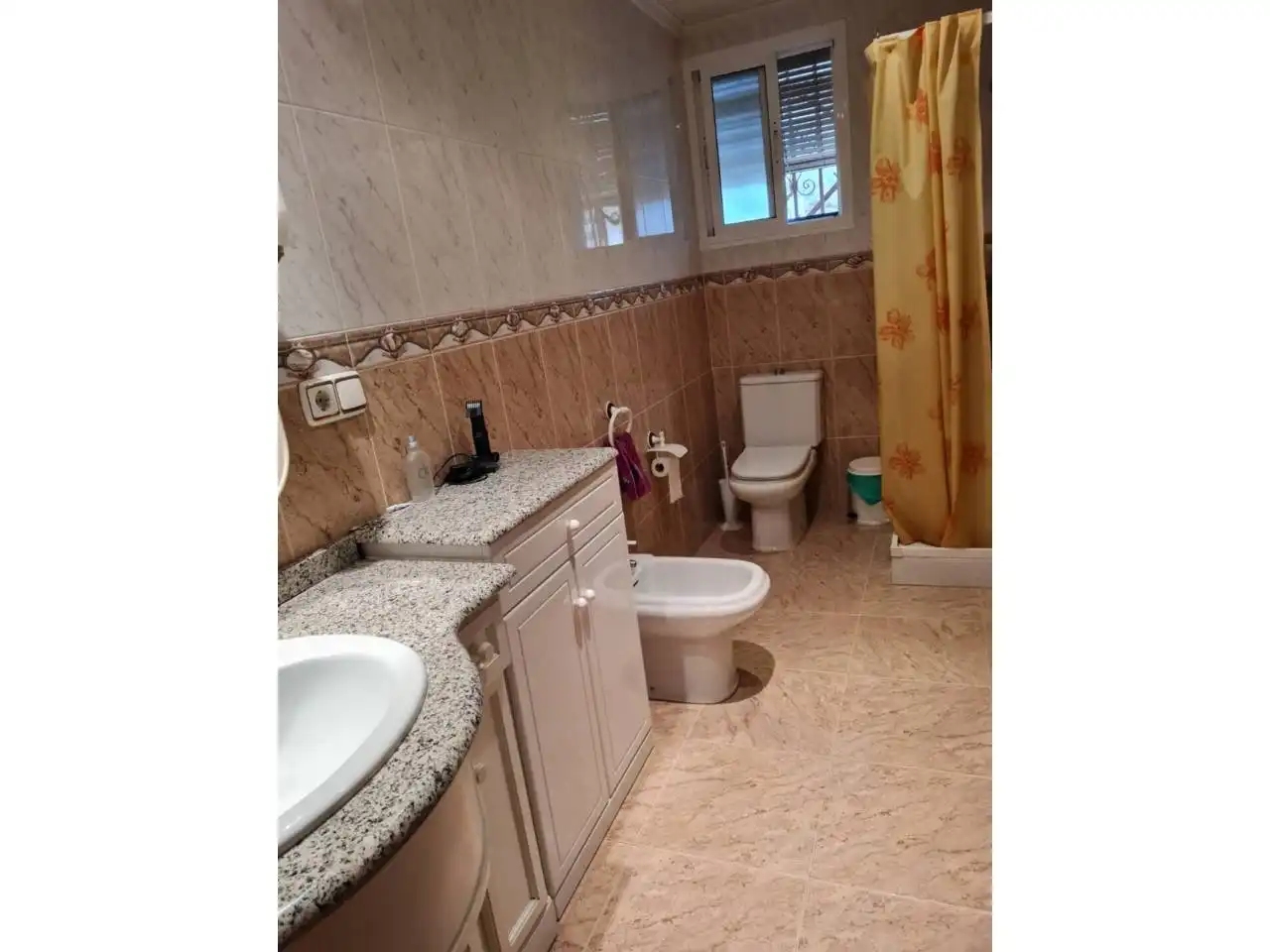 Baño de Casa o chalet en venta en Petrer con Jardín privado, Terraza y Piscina
