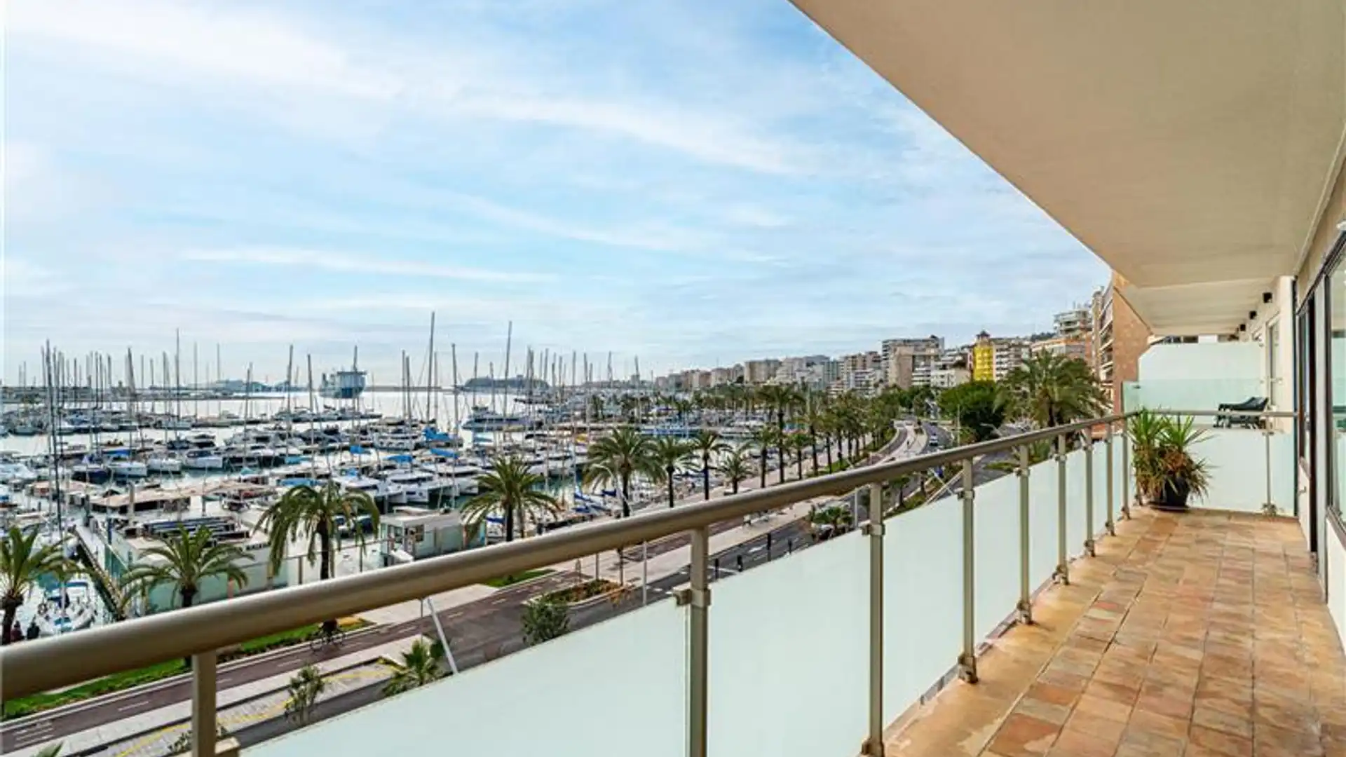 Terrace of Flat for rent in  Palma de Mallorca  with Air Conditioner and Parquet flooring