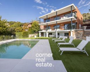 Vista exterior de Casa o xalet en venda en Matadepera amb Aire condicionat, Calefacció i Jardí privat