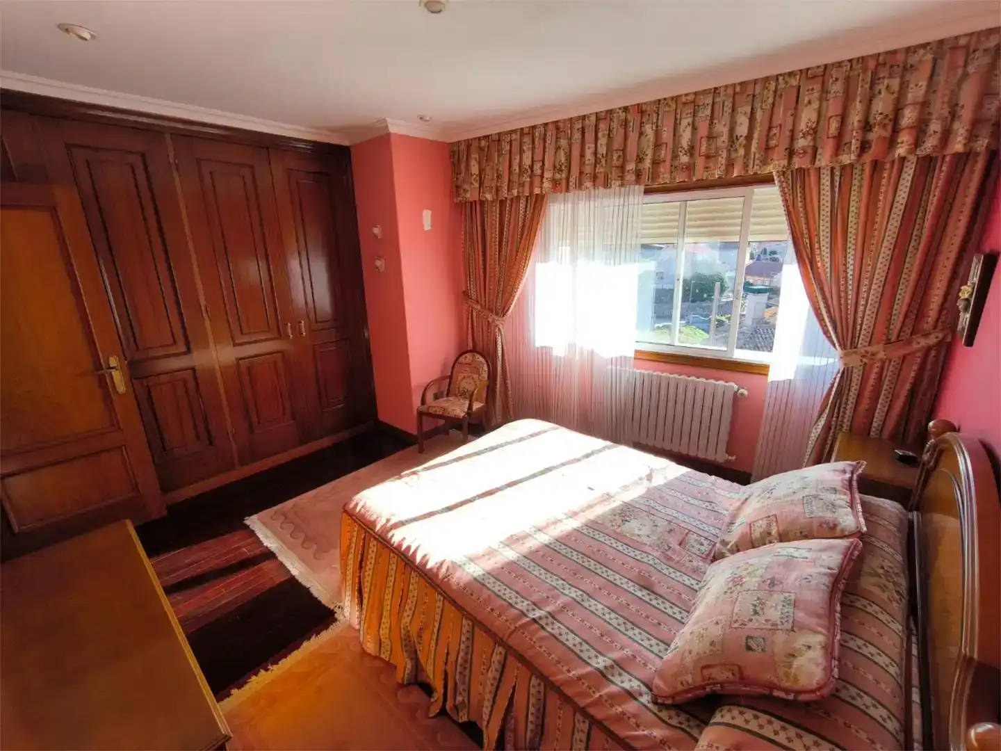 Habitación de Casa adosada en venta en Vigo  con Parquet, Trastero y Amueblado