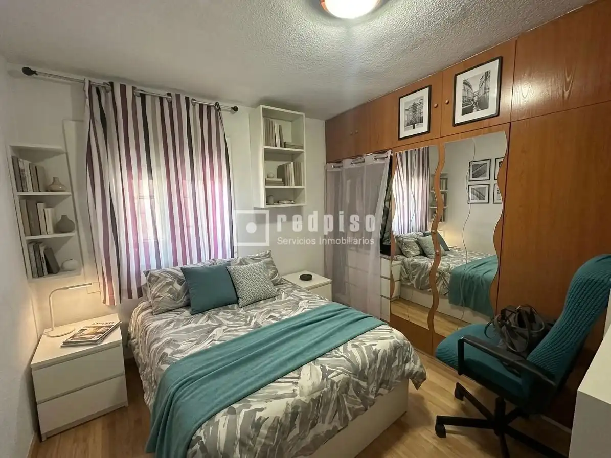 Schlafzimmer von Wohnung zum Verkauf in Madrid mit Heizung, Terrasse und Möbliert