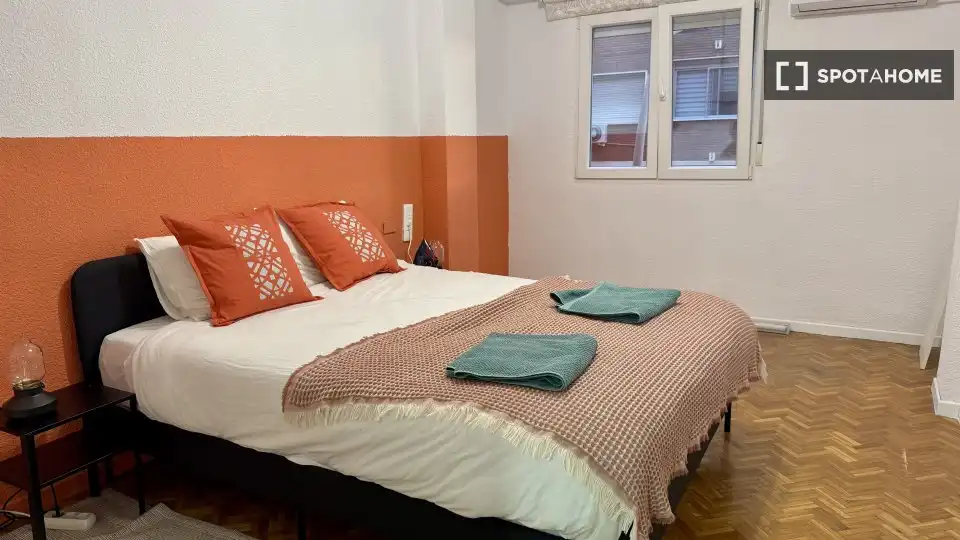 Flat for rent in Favara