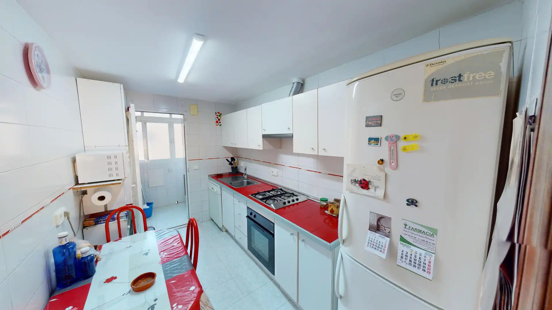 Küche von Wohnung zum Verkauf in Alicante / Alacant mit Klimaanlage und Balkon