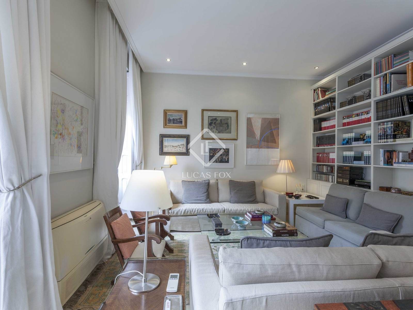 Living room of Flat to rent in  Valencia Capital  with Air Conditioner, Heating and Furnished