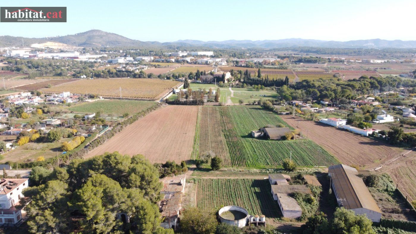 Country house for sale in Vilanova i la Geltrú  with Private garden and Terrace