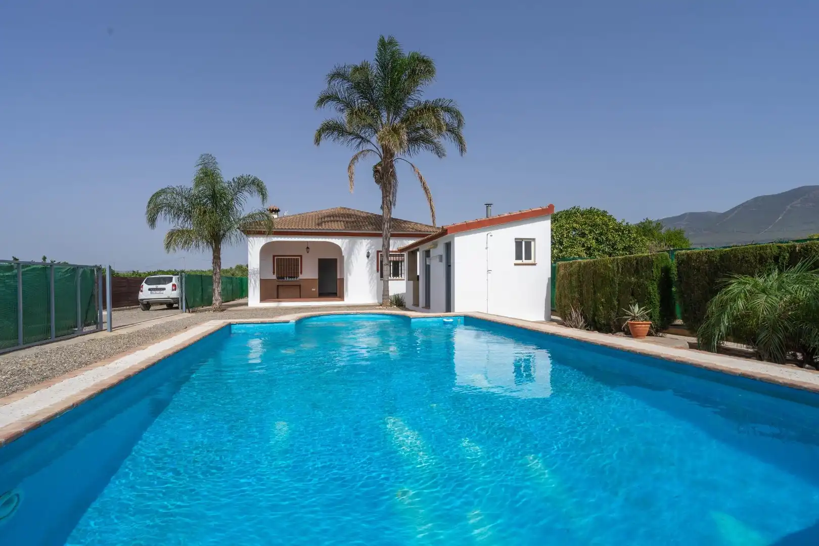 Schwimmbecken von Haus oder Chalet zum Verkauf in Alhaurín El Grande mit Klimaanlage, Privatgarten und Terrasse