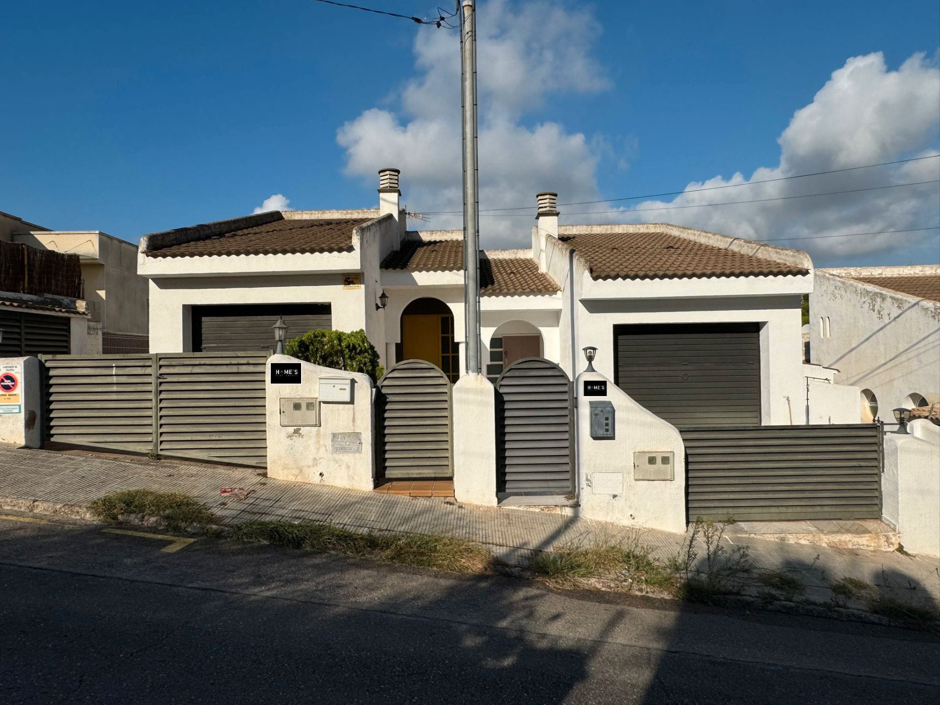 Exterior view of Single-family semi-detached for sale in Calafell  with Private garden, Terrace and Balcony