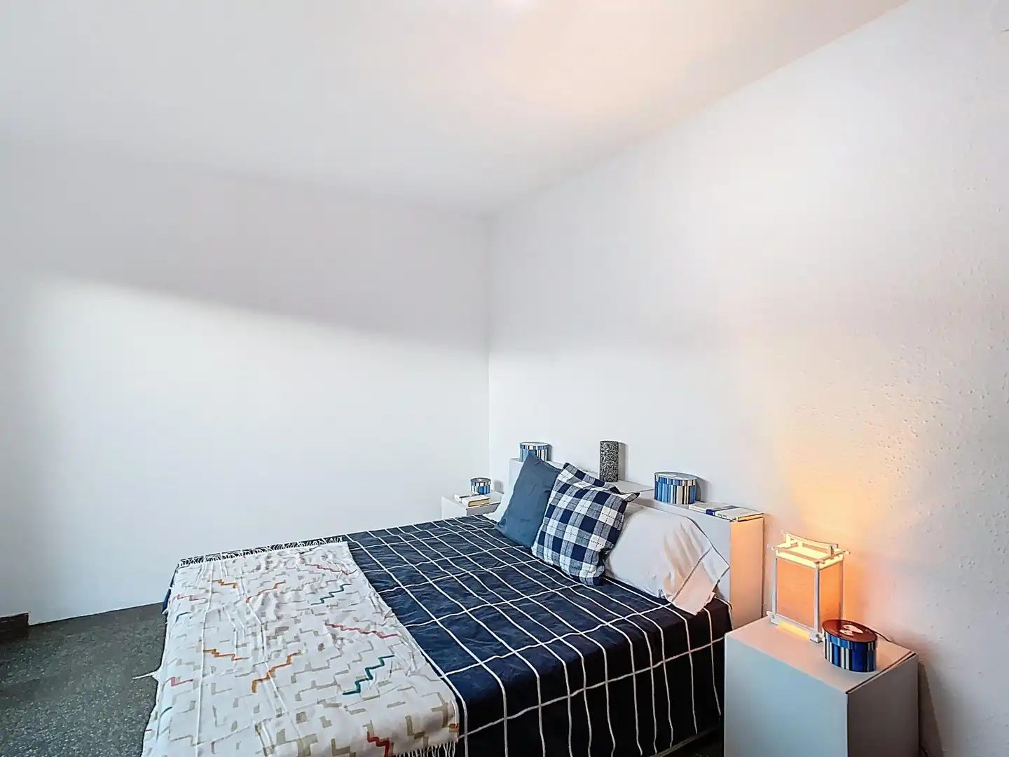 Schlafzimmer von Dachboden zum Verkauf in Barcelona mit Heizung und Terrasse