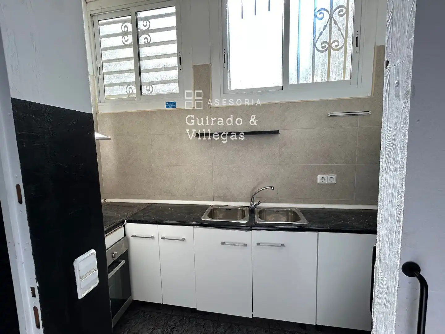 Cuina de Local en venda en Barcelona amb Aire condicionat