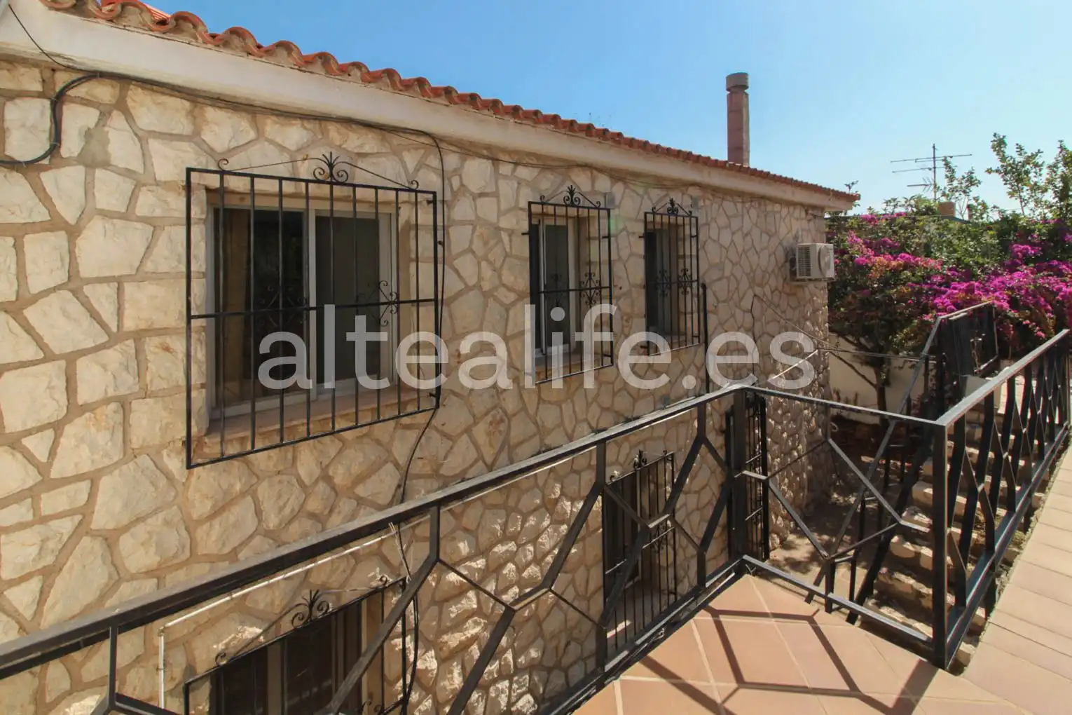 Vista exterior de Casa o chalet en venta en Altea con Aire acondicionado, Calefacción y Terraza