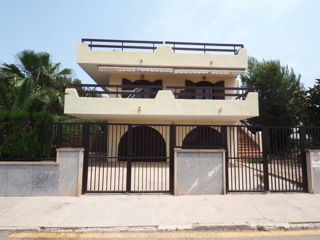 Casa-chalet en Venta en Carrer Clavell en Colònia Sant Jordi