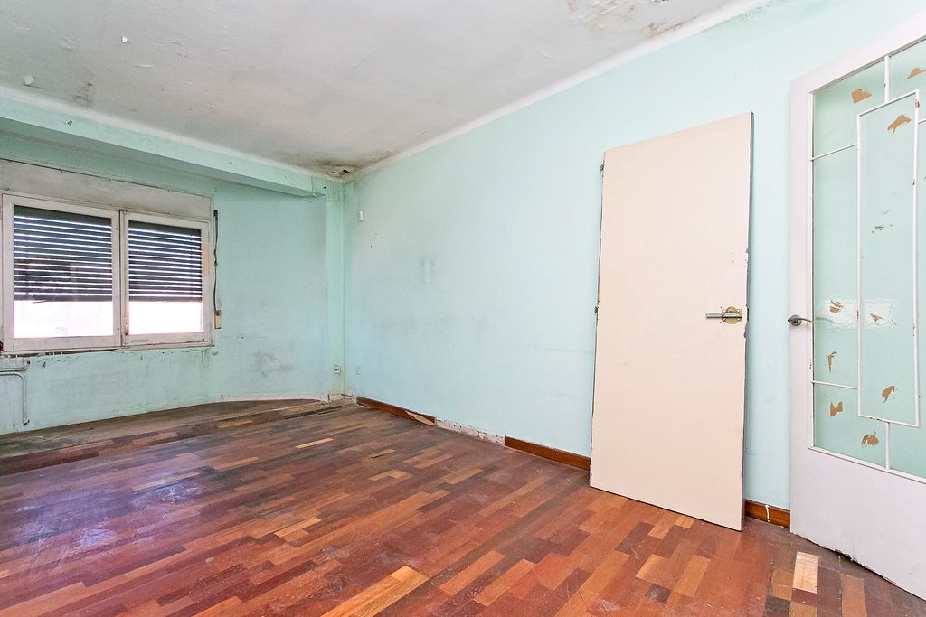 Bedroom of Flat for sale in Manresa  with Storage room and Balcony