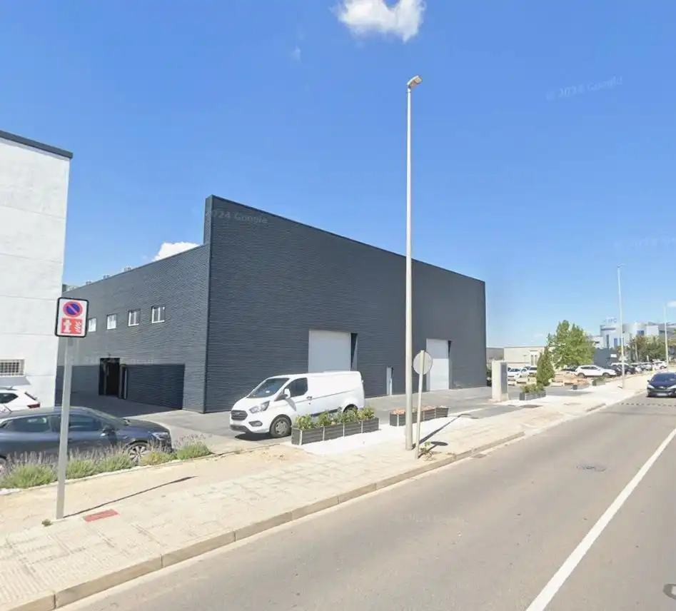 Vista exterior de Nau industrial de lloguer en Paterna