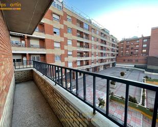 Exterior view of Flat to rent in Salamanca Capital  with Heating, Terrace and Furnished