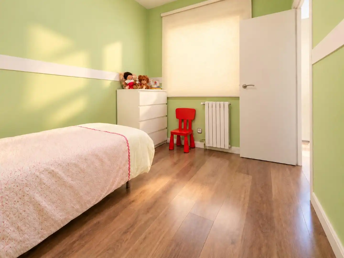Dormitori de Casa o xalet en venda en Sabadell amb Aire condicionat, Calefacció i Terrassa