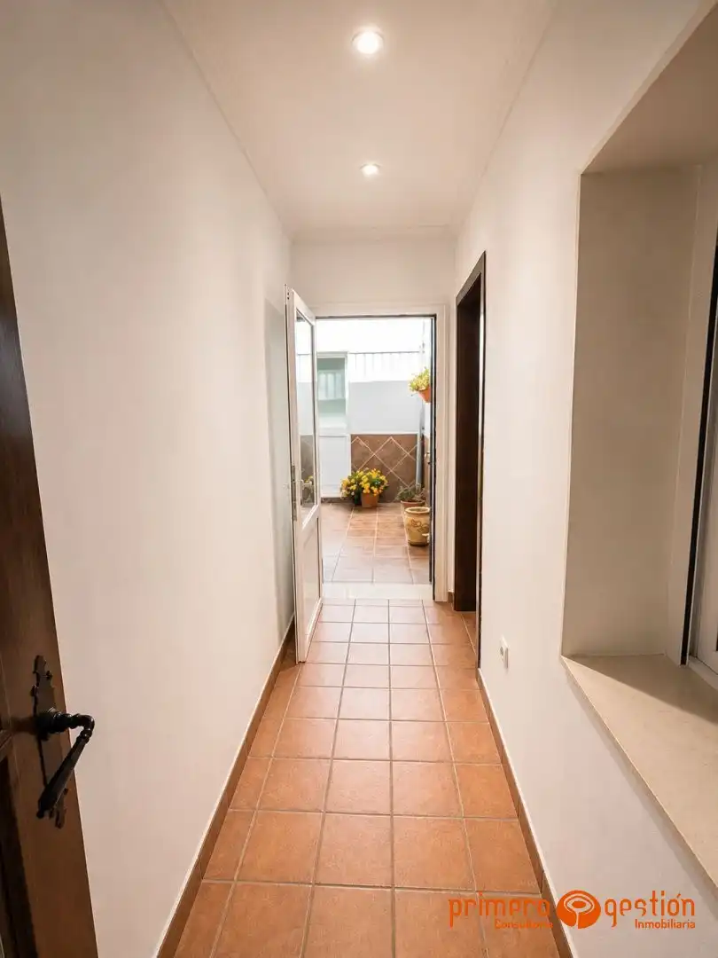 Houses for sale in La Luisiana  with Air Conditioner, Heating and Terrace