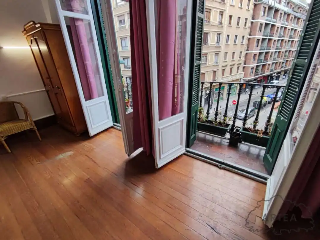 Habitación de Piso de alquiler en Bilbao  con Calefacción, Horno y Lavadora