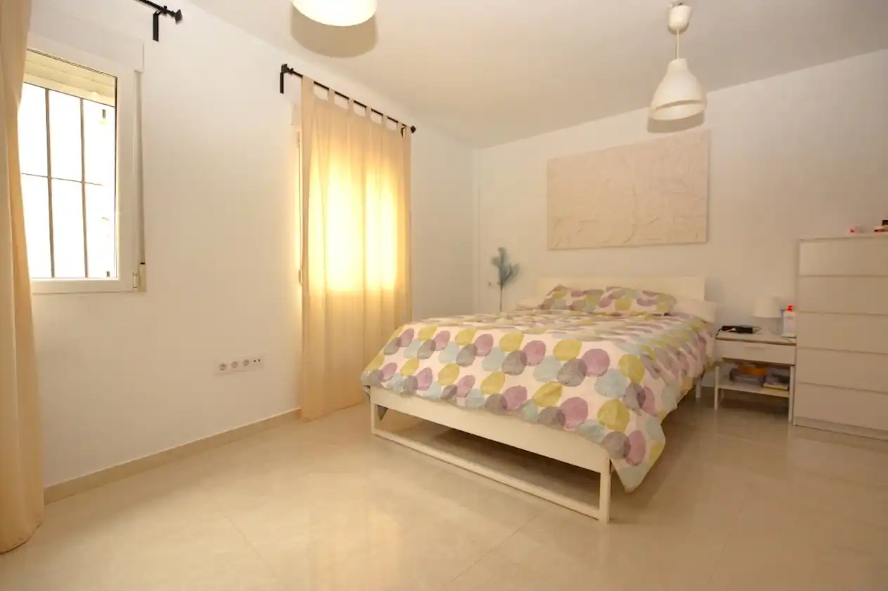 Bedroom of Buildings for sale in Sevilla