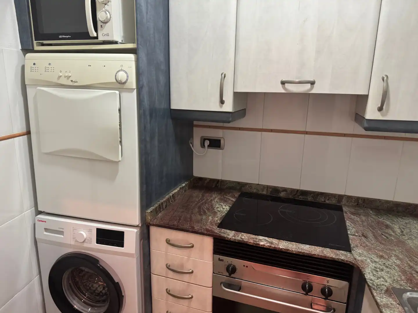 Cuina de Estudi en venda en Tarragona amb Aire condicionat, Calefacció i Moblat