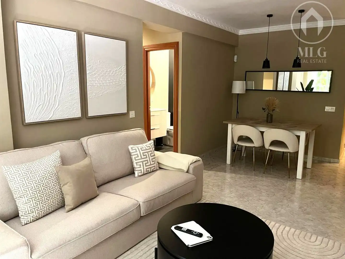 Sala de estar de Piso en venta en Málaga con Aire acondicionado y Amueblado
